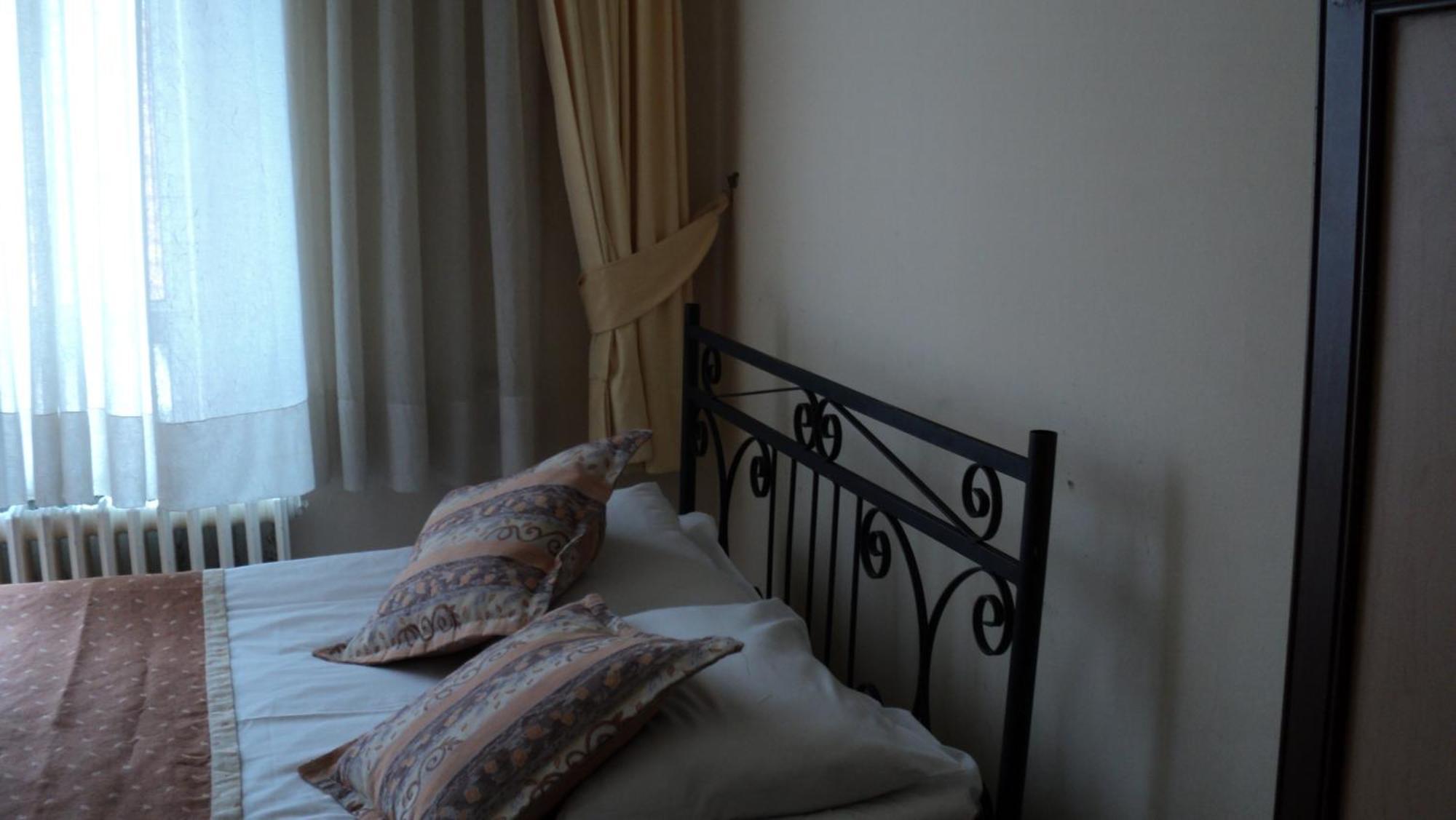 Yavuz Hotel Ankara Bagian luar foto